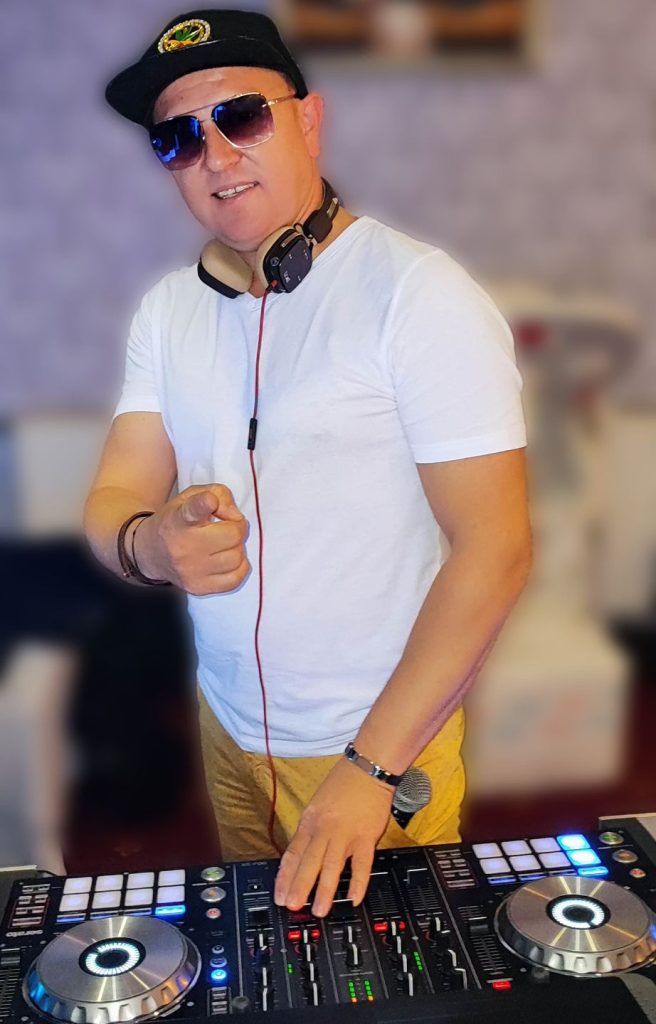 dj criss..